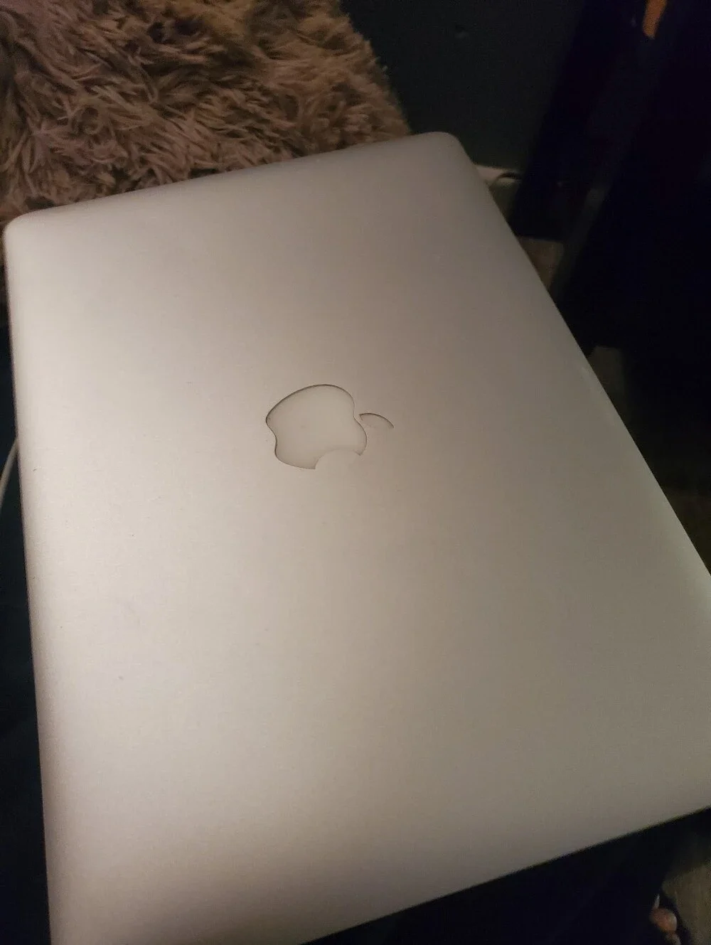 Apple MacBook Air 2015 13 Inch Laptop in Silver Aluminum